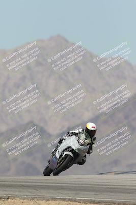 media/Oct-02-2025-Racers Edge (Thu) [[2c91cb6ab3]]/3-B Group/Session 4-Turn 9 (120pm)/